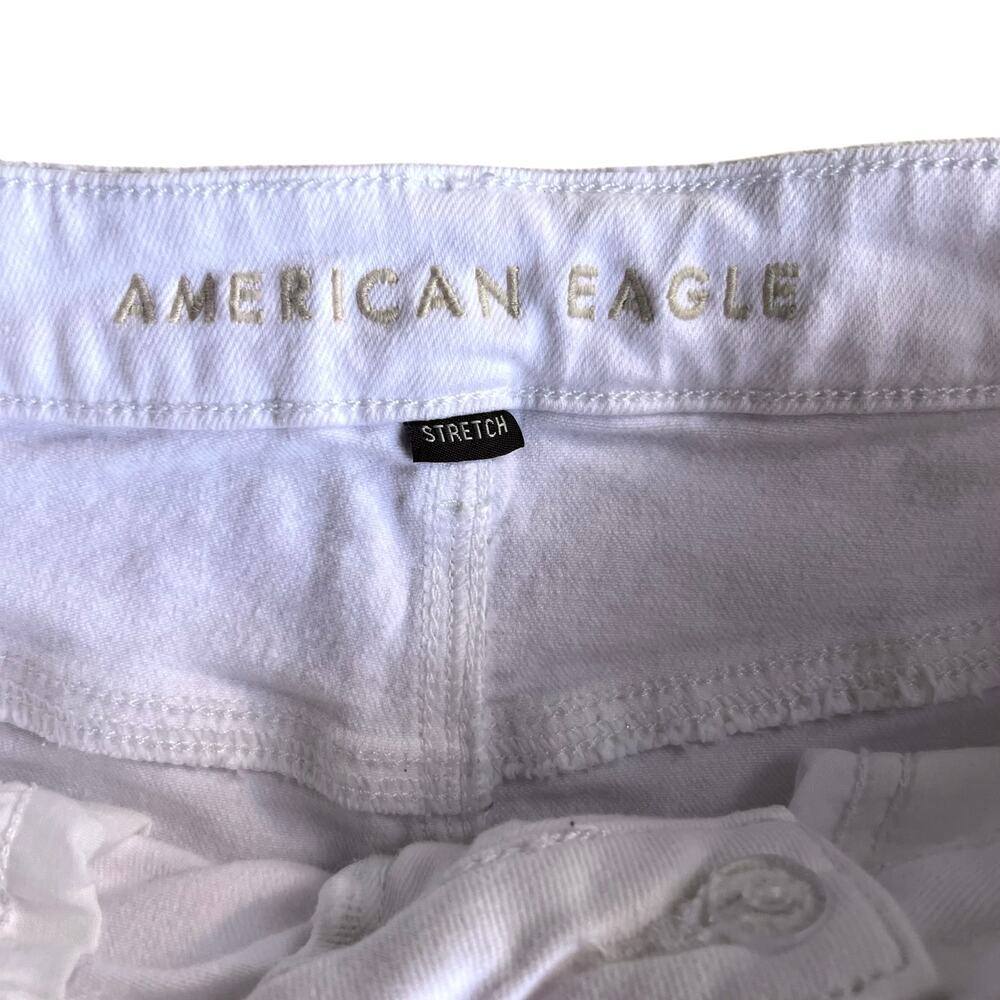 American Eagle Mom Shorts White High Rise Stretch Denim Size 10 - Picture 4 of 9